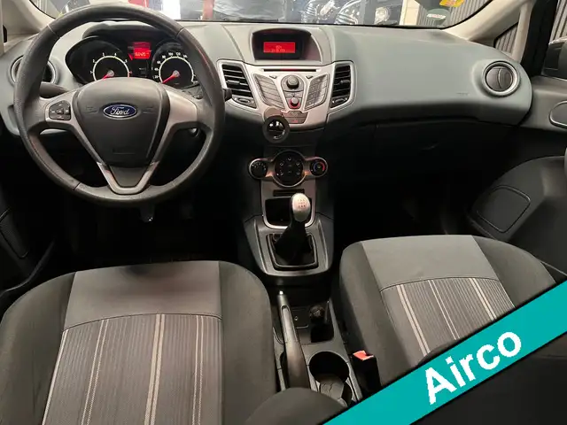 Ford Fiesta view 3