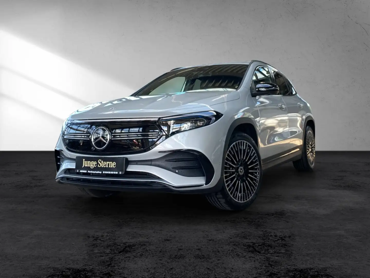 Mercedes-Benz EQA 350 EQA 350 4M AMG Line Night Distr. Burmester 360° Ezüst - 2