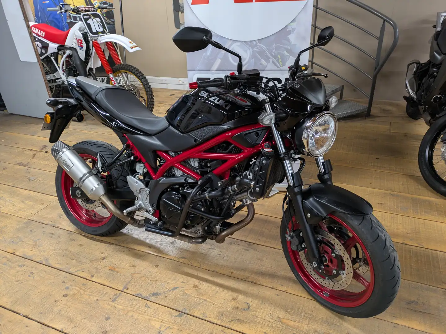 Suzuki SV 650 Noir - 1