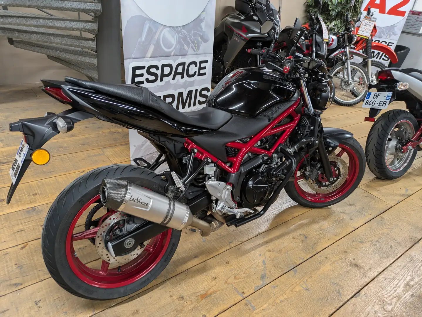 Suzuki SV 650 Noir - 2