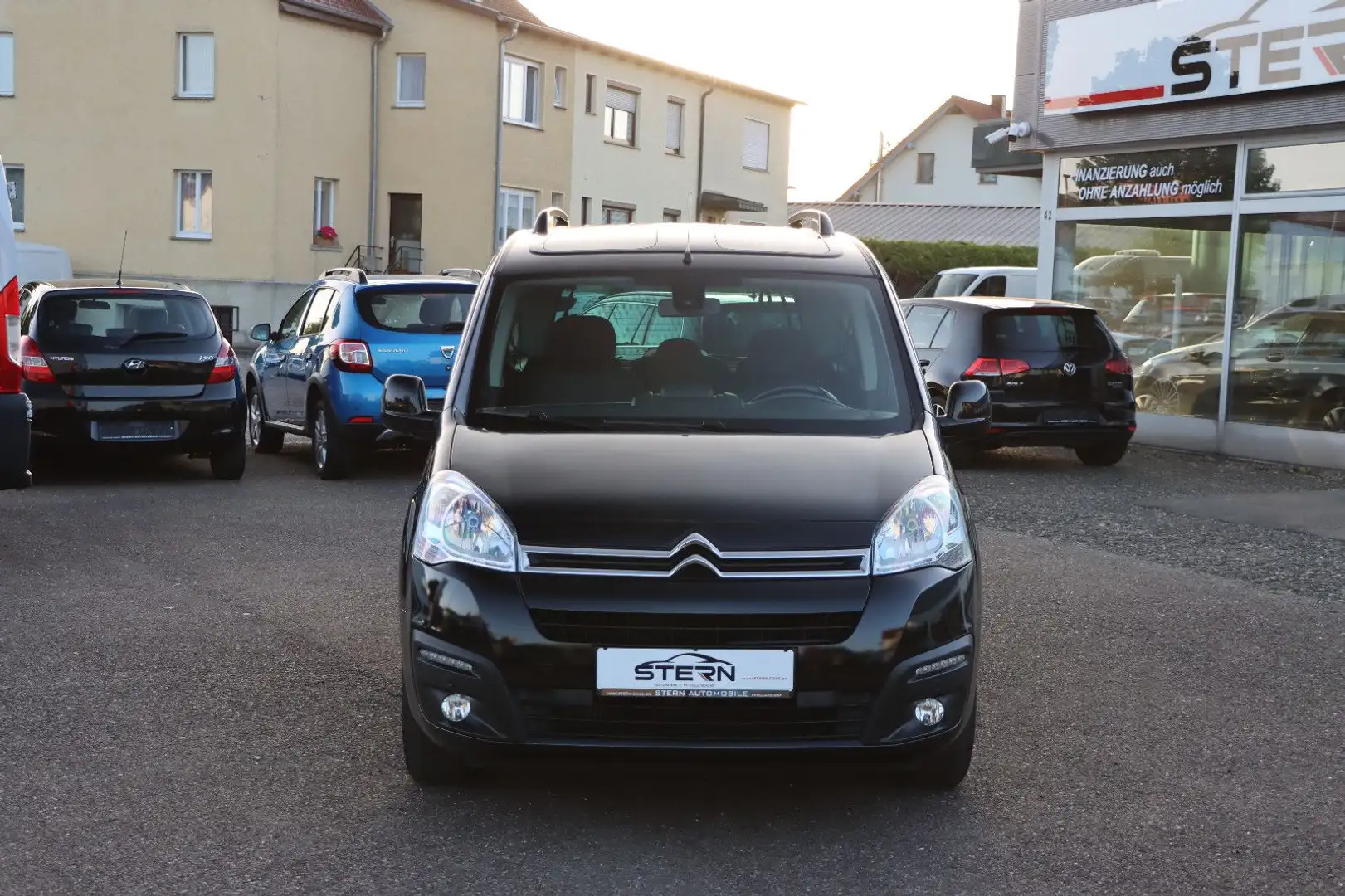 Citroen Berlingo Shine l 1.HAND l KLIMA l PANORAMA l Noir - 2