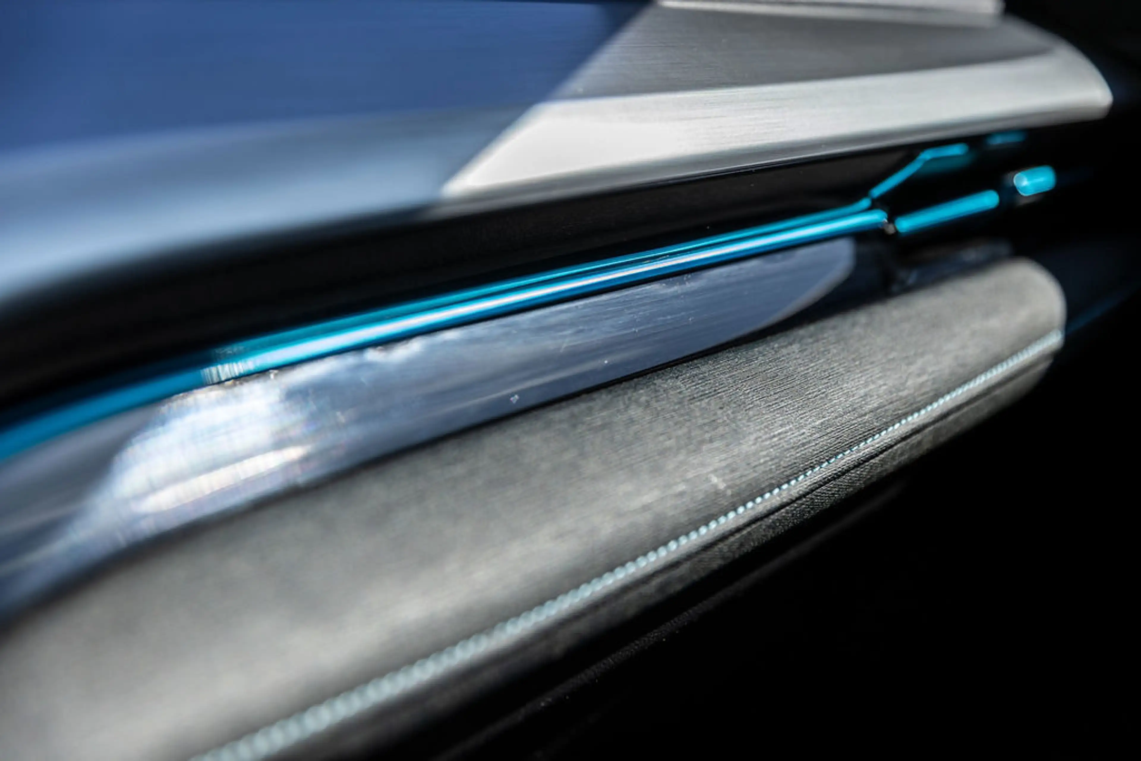MG MG5 Electric Long Range Luxury 61 kWh Black — photo 14