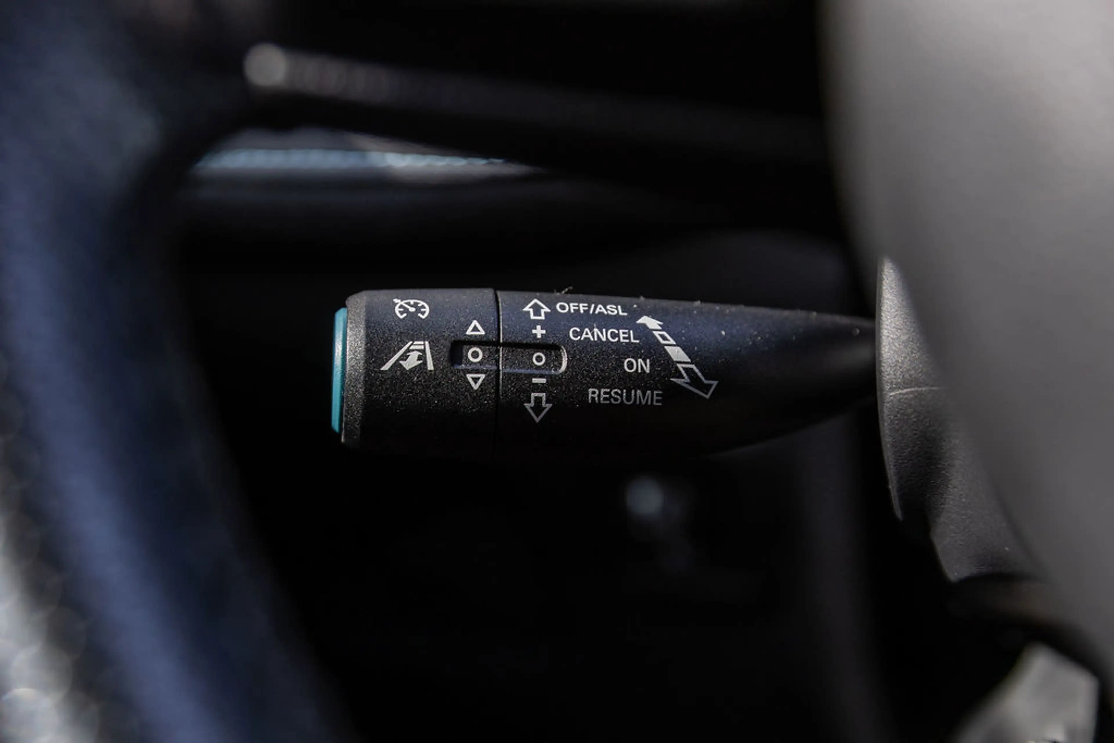 MG MG5 Electric Long Range Luxury 61 kWh Black — photo 13