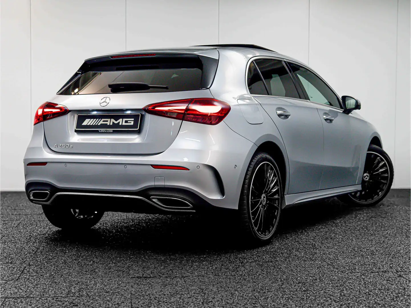 Mercedes-Benz A 250 A e AMG Line | Leder | Premium Plus | Rij-ass. Plateado - 2
