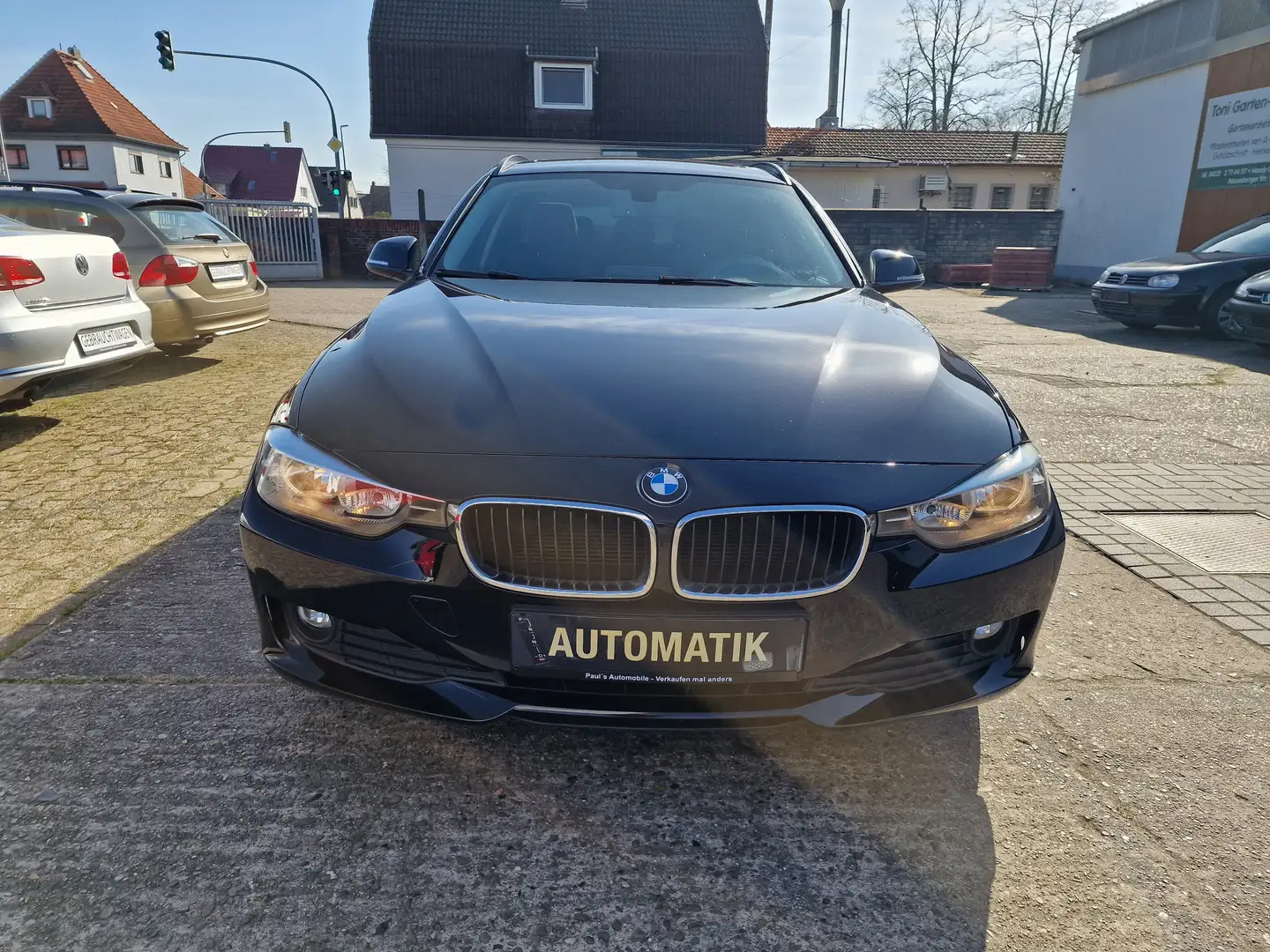 BMW 318 Touring **TÜV-03.27*Kette-Neu*Aut*Pano*PDC*Navi Schwarz - 2