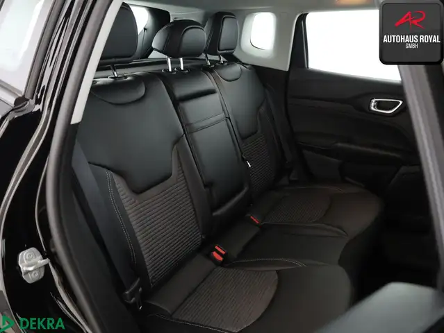 Jeep Compass view 13