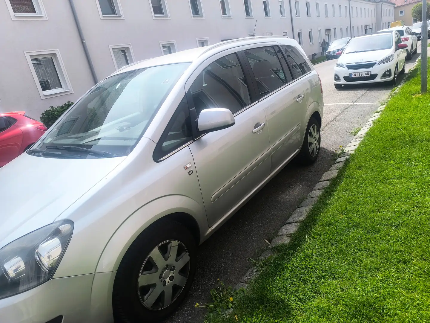 Opel Zafira Zafira 1,6 Edition 111 Jahre Edition 111 Jahre Silber - 2