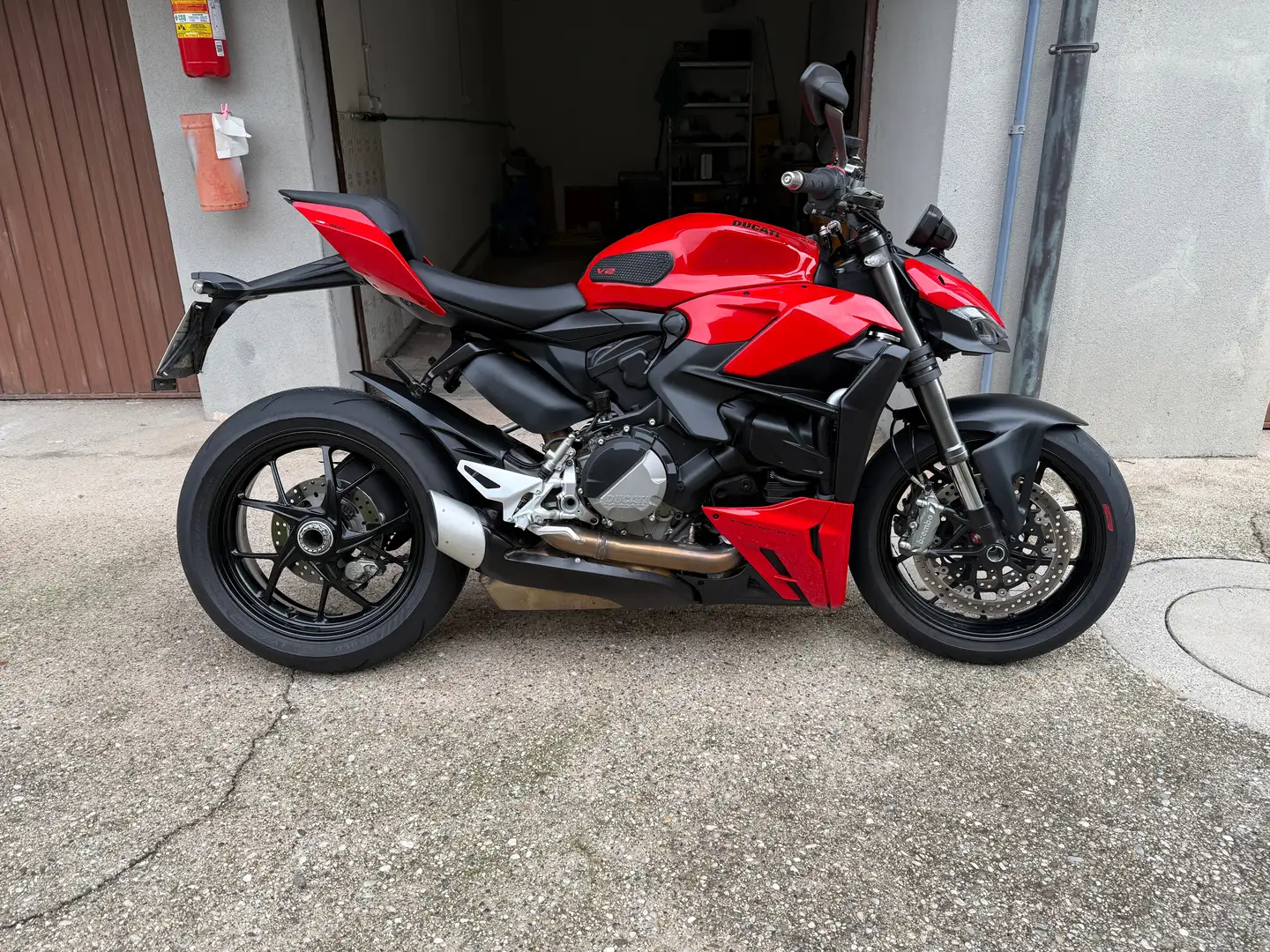 Ducati Streetfighter V2 2022 Rouge - 1