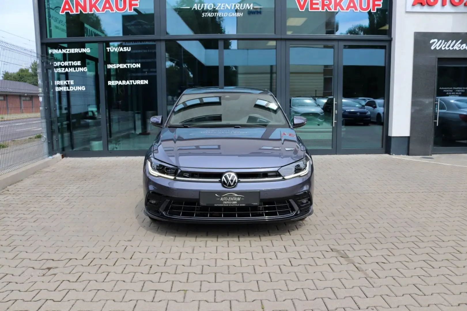 Volkswagen Polo VI R-Line Pano Navi Klima Kamera LED Dig. Grau - 2