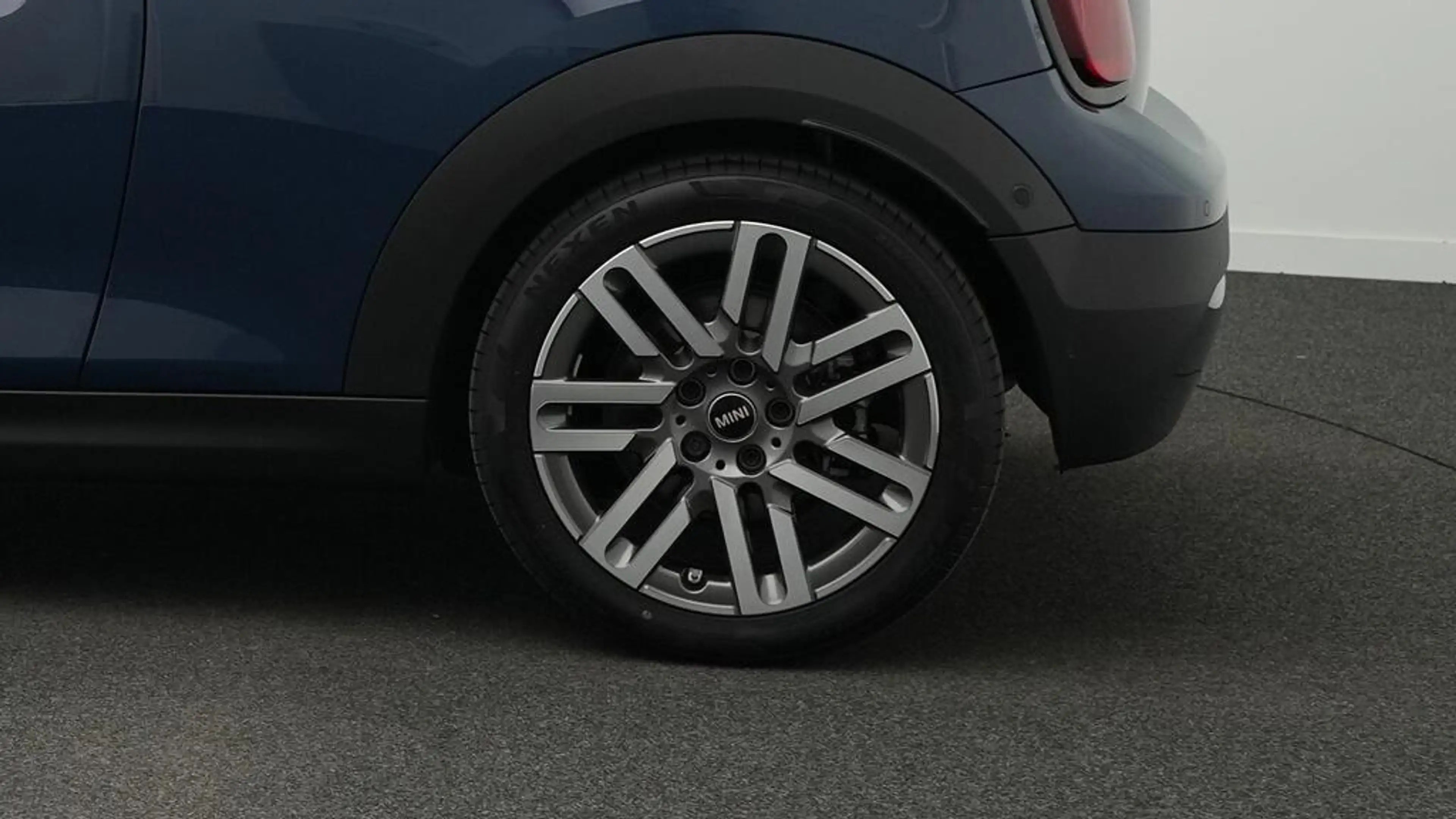 MINI Cooper C Cabrio Classic Trim — photo 12