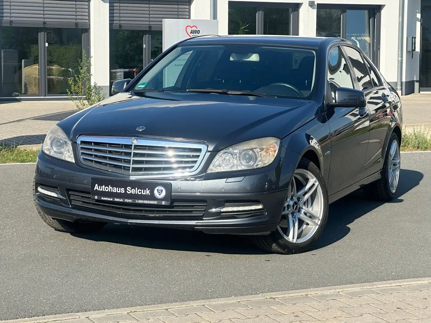 Mercedes-Benz C 180 CDI BlueEfficiency *Klima*Xenon*PDC*Tempomat* Grau - 1