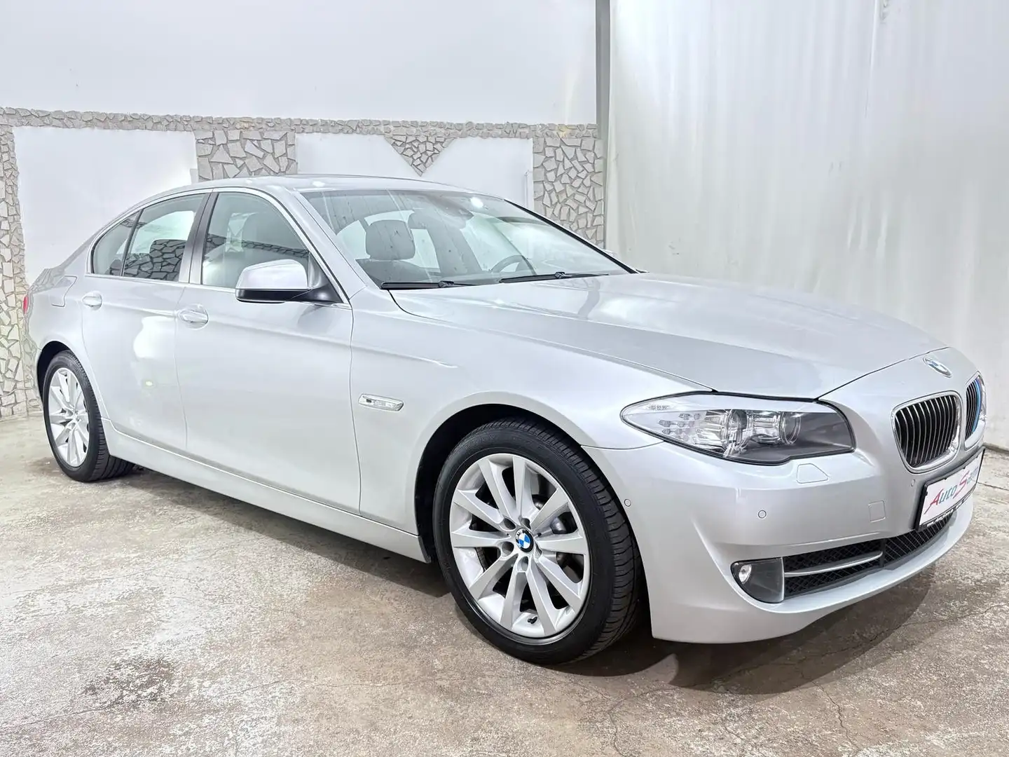 BMW 530 d Effecient Dynamics SOFT.C MEMORY HEAD-UP Argintiu - 2