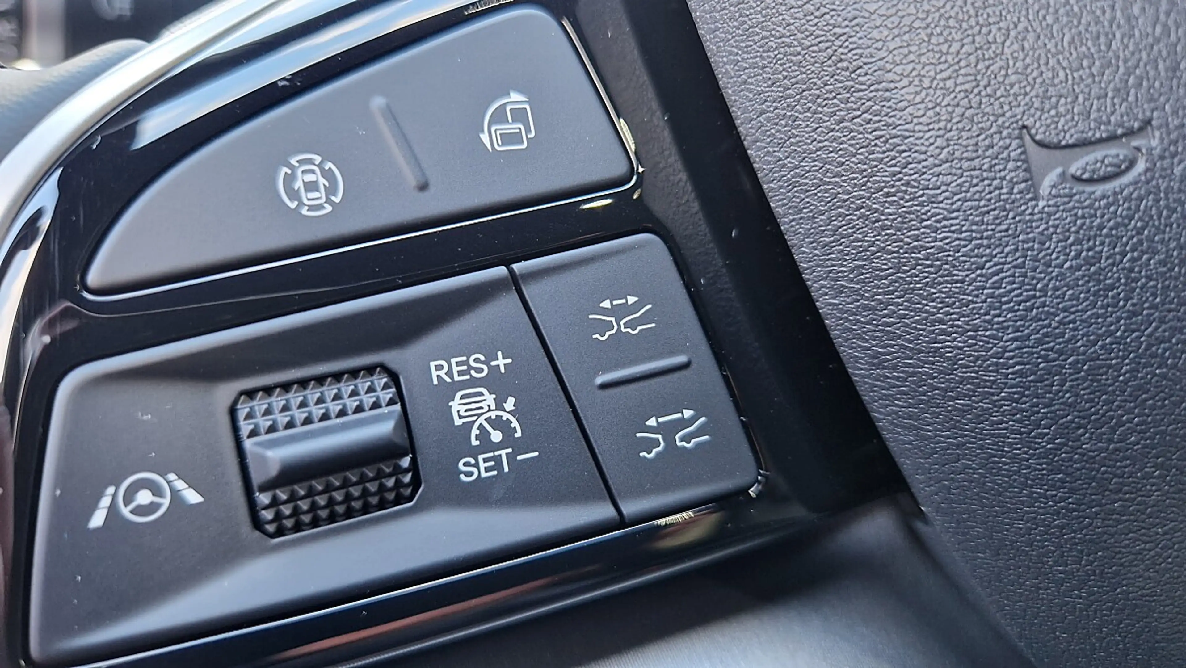 BYD Seal U DM-i PHEV 18,3kWh AWD Design Österreich Paket — photo 14