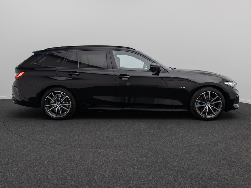BMW 330 360°HUD DAB HiFi Lnkrhzg ACC Komfort Sport — photo 5