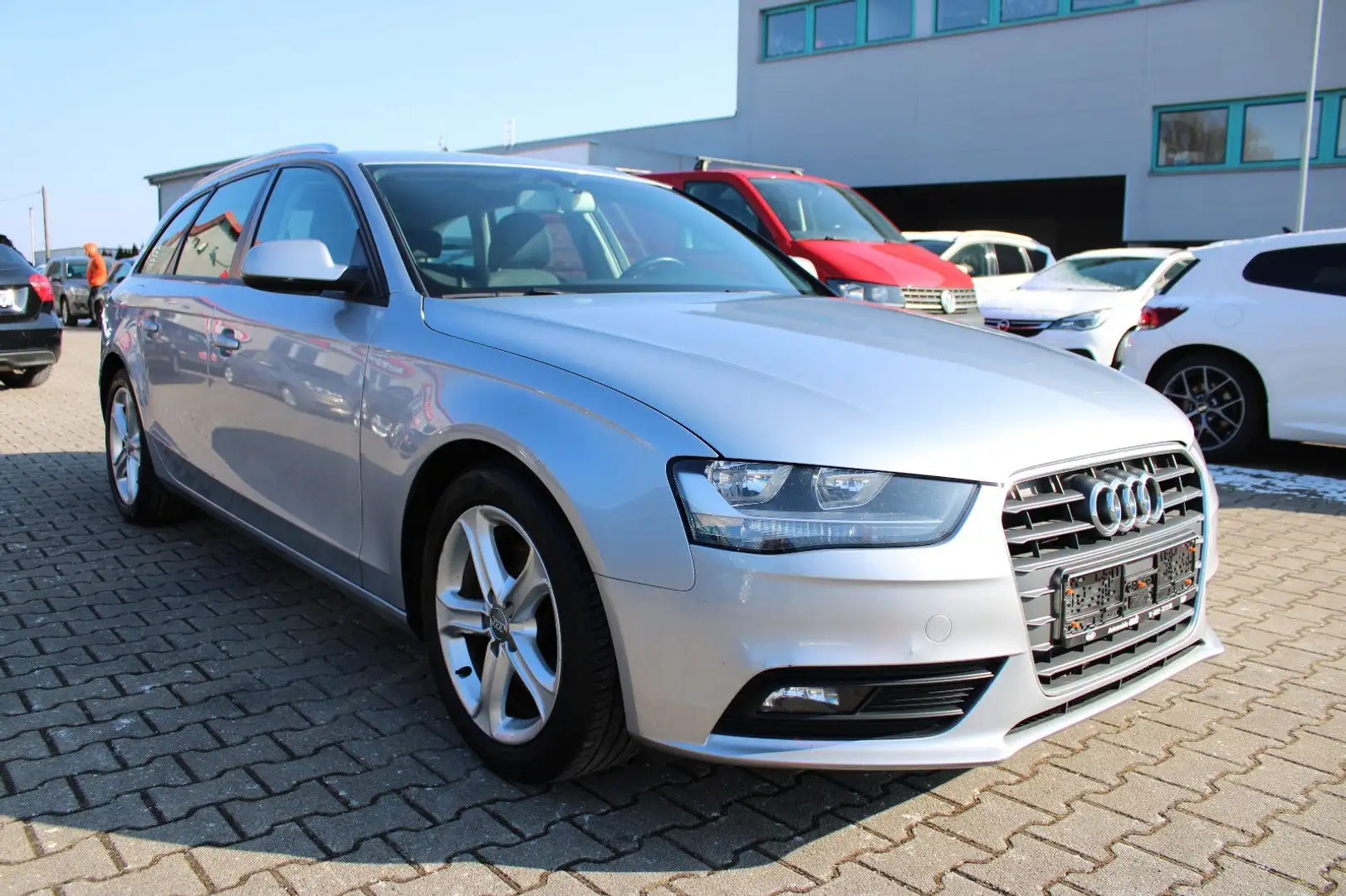 Audi A4 2.0 TDI Avant Klimaautom. Silber - 2