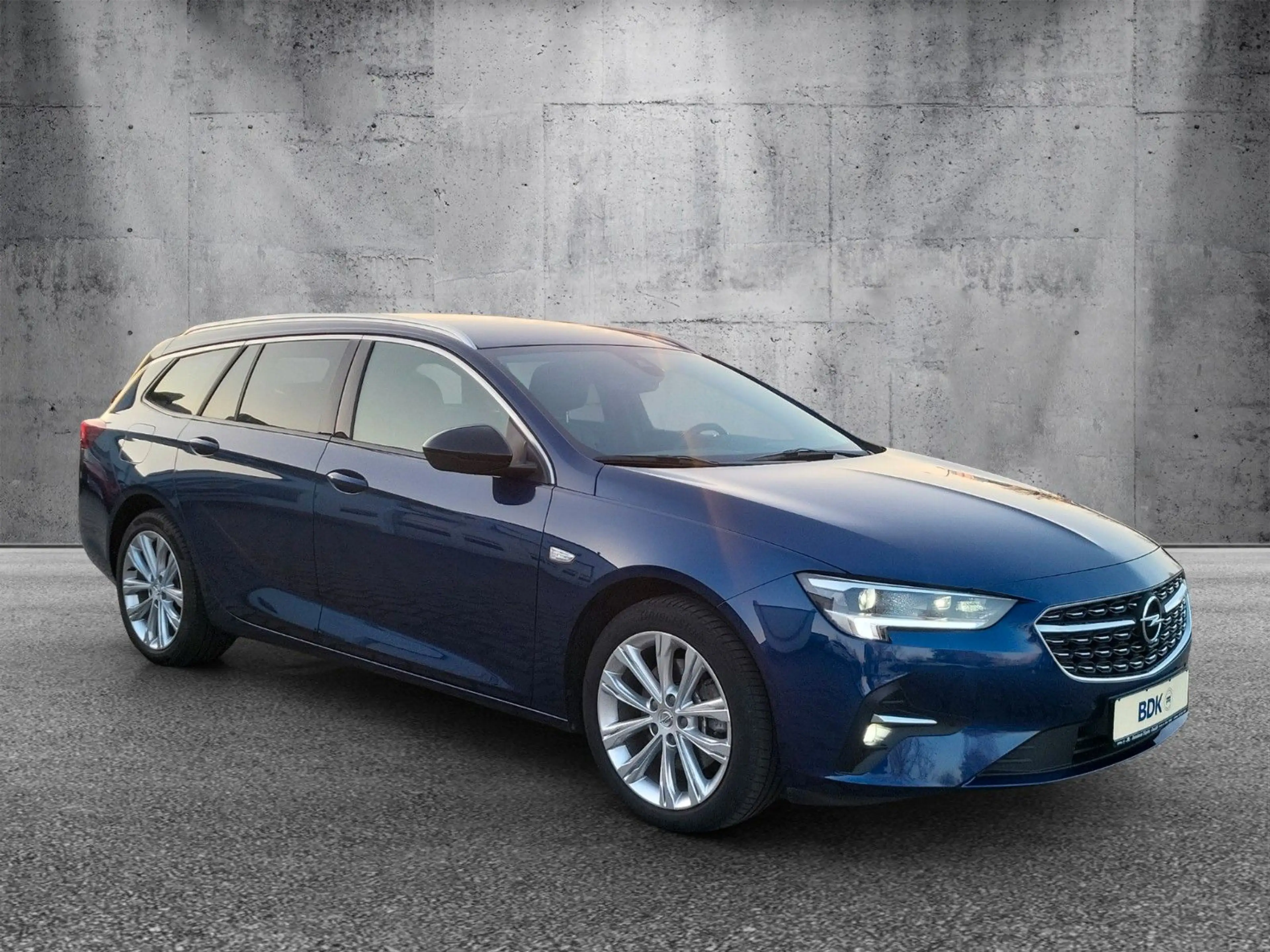 Opel Insignia B ST Premium"Elegance" aus 1-Hand/Leder — photo 3