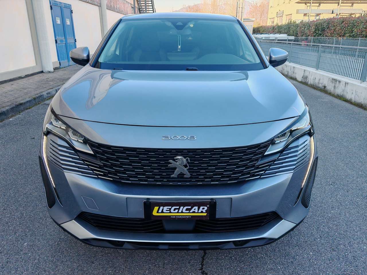 Peugeot 3008 1.5 130CV UNIPROPIETARIO GARANZIA KM VERI