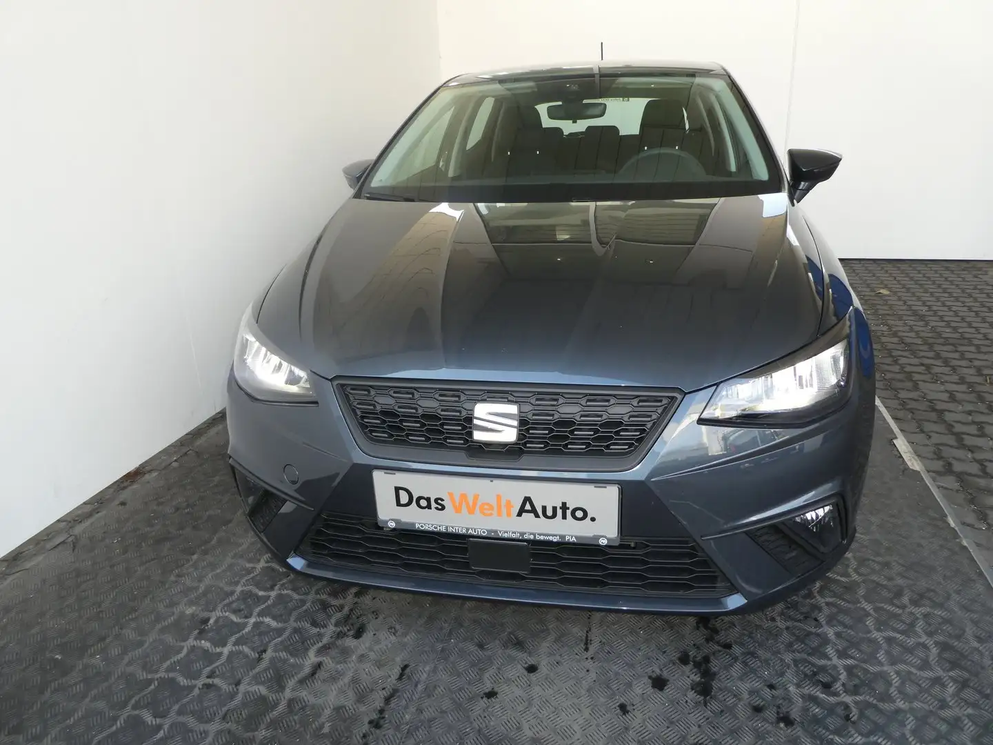 SEAT Ibiza Reference 1.0 Grau - 2