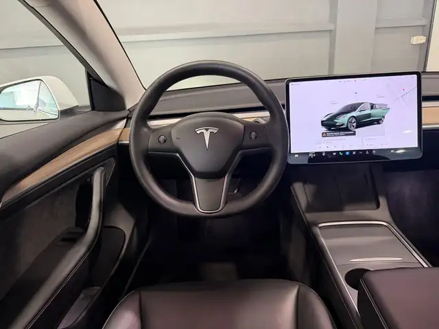 Tesla Model 3 view 7