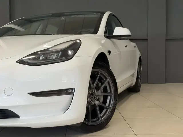 Tesla Model 3 view 2