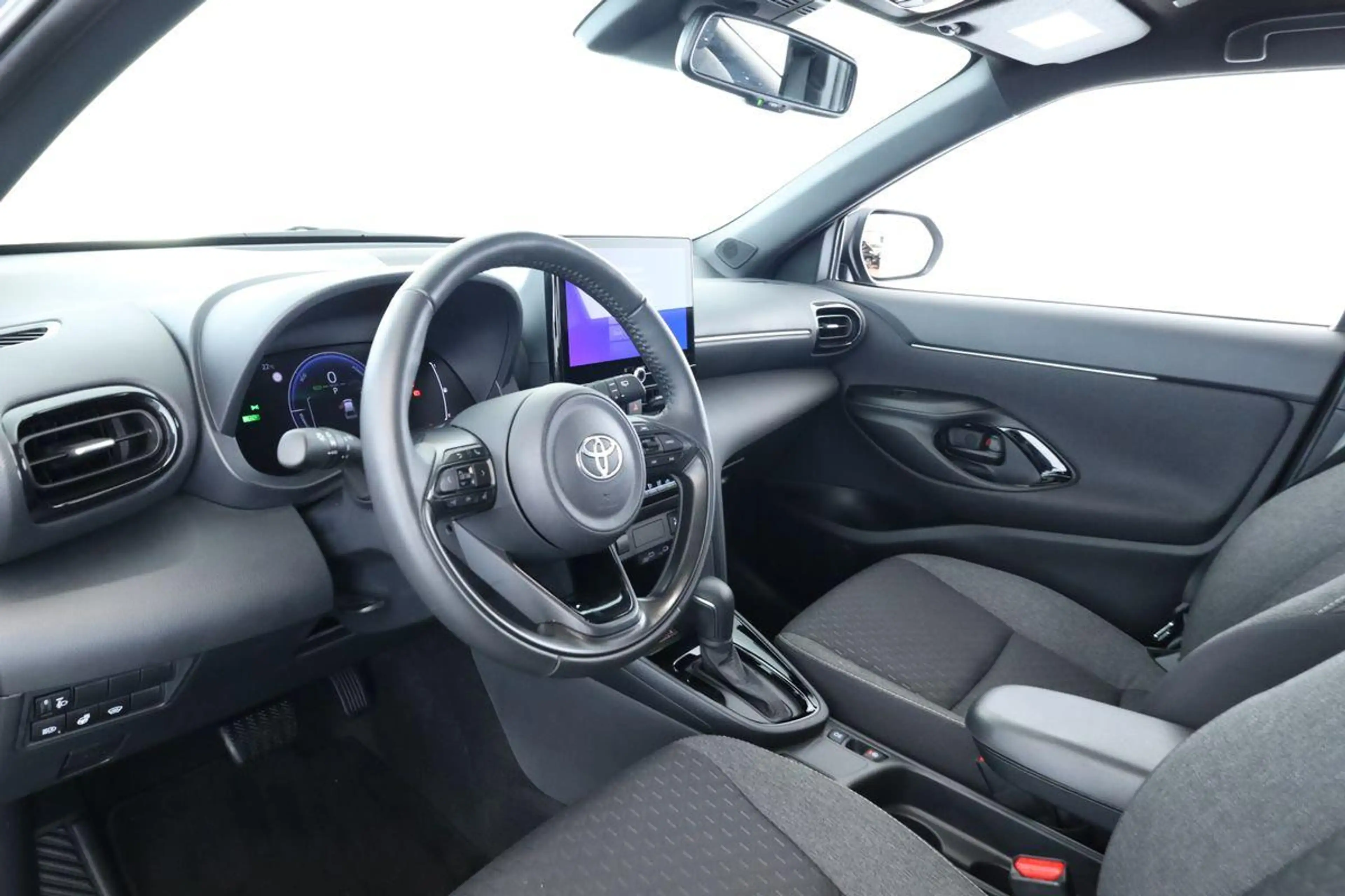 Toyota Yaris Cross Hybrid Teamplayer LED Nav SitzHZ Kam — photo 14