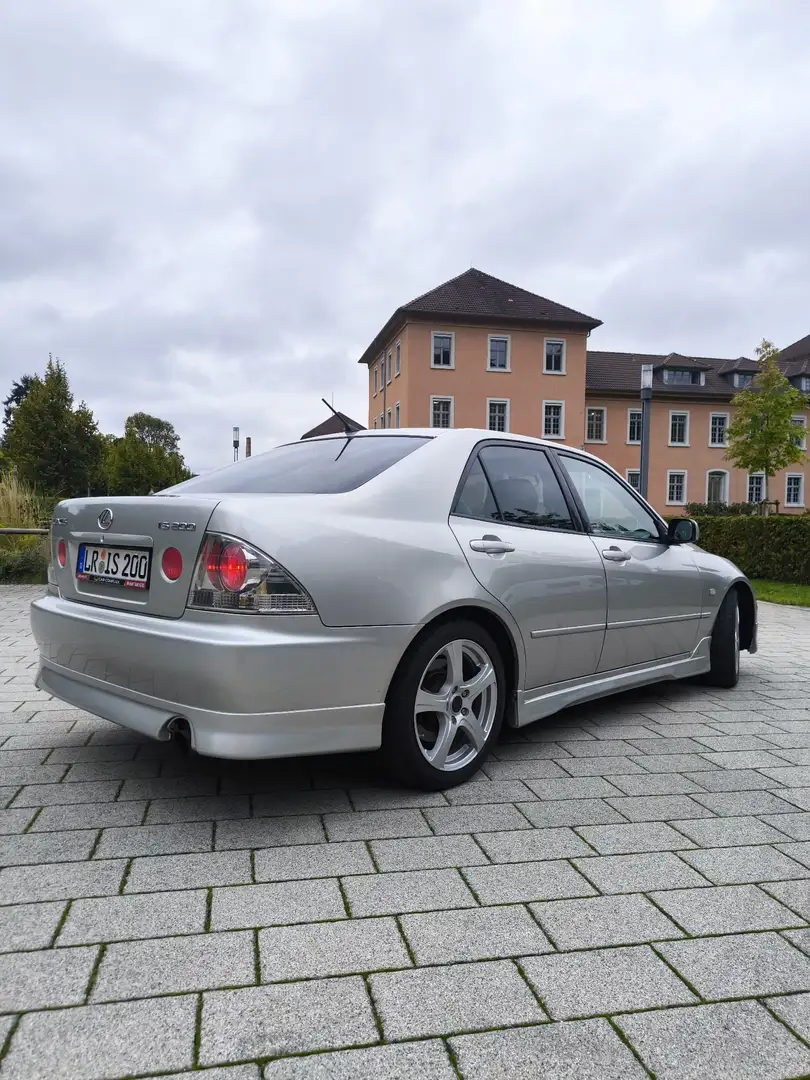 Lexus IS 200 Sport /Schalter/TRD Bodykit/Torsen/2Hand/Tüv! Silber - 2