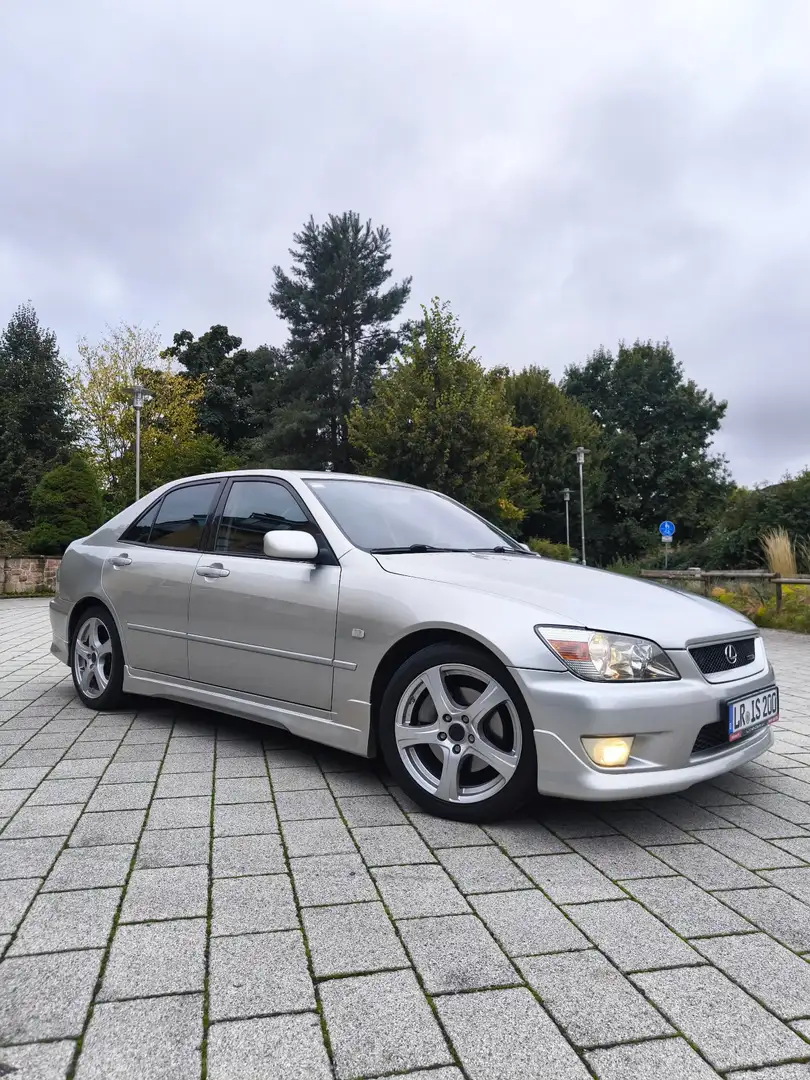 Lexus IS 200 Sport /Schalter/TRD Bodykit/Torsen/2Hand/Tüv! Silber - 1