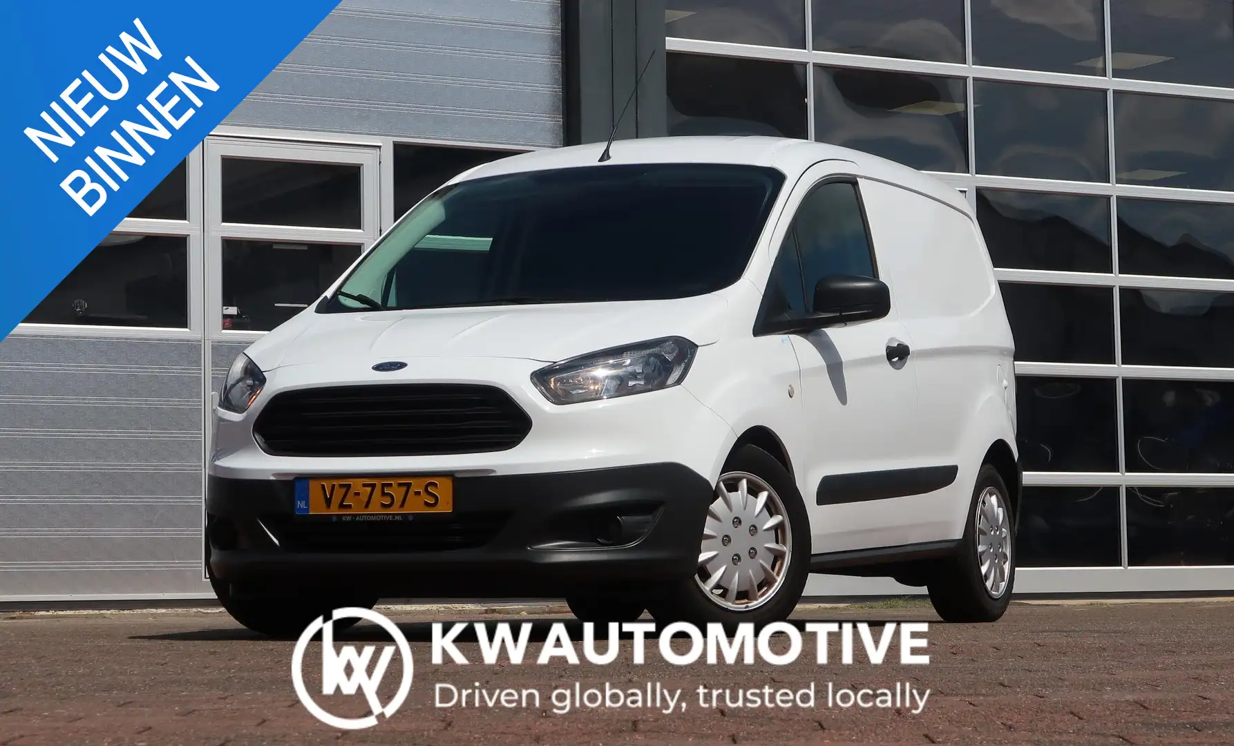 Ford Transit Courier 1.5 TDCI Ambiente Start&Stop AIRCO/ MARGE/ LAGE KM Biały - 1
