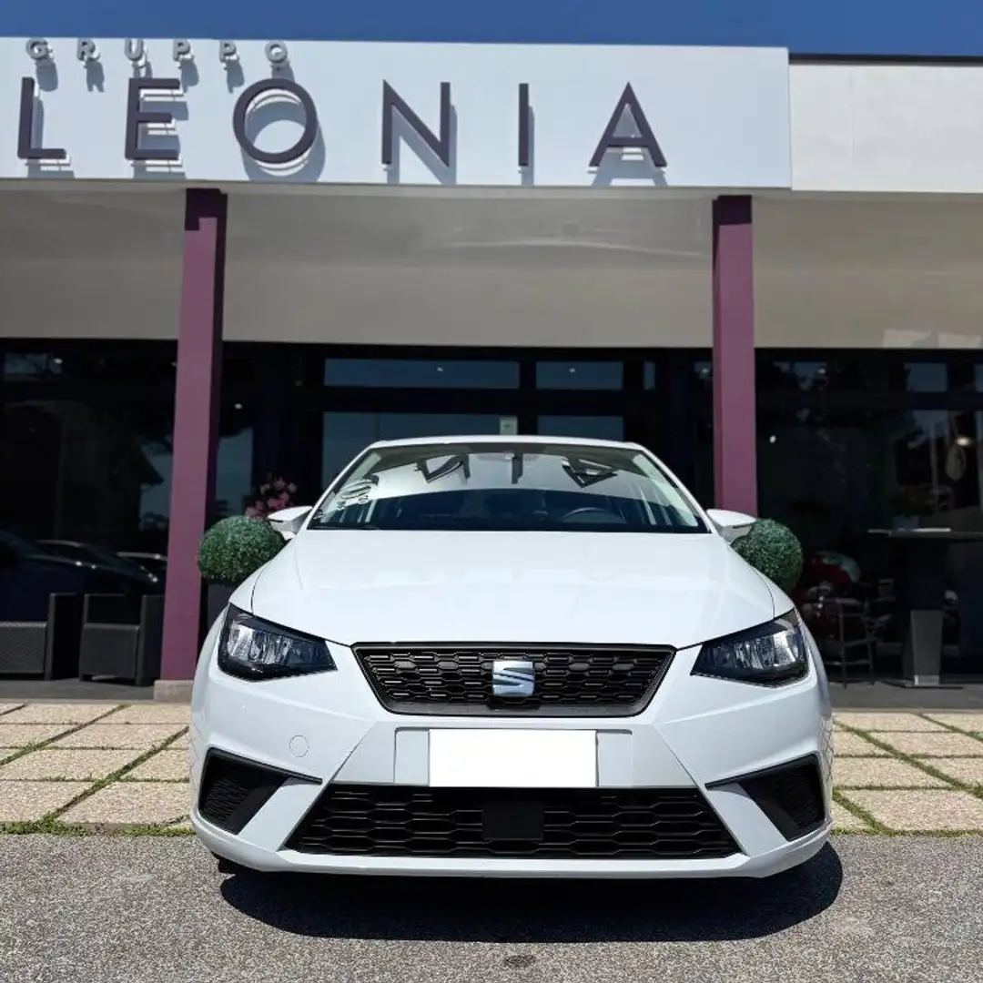 SEAT Ibiza 1.0 ecotsi Business 95cv Blanc - 2