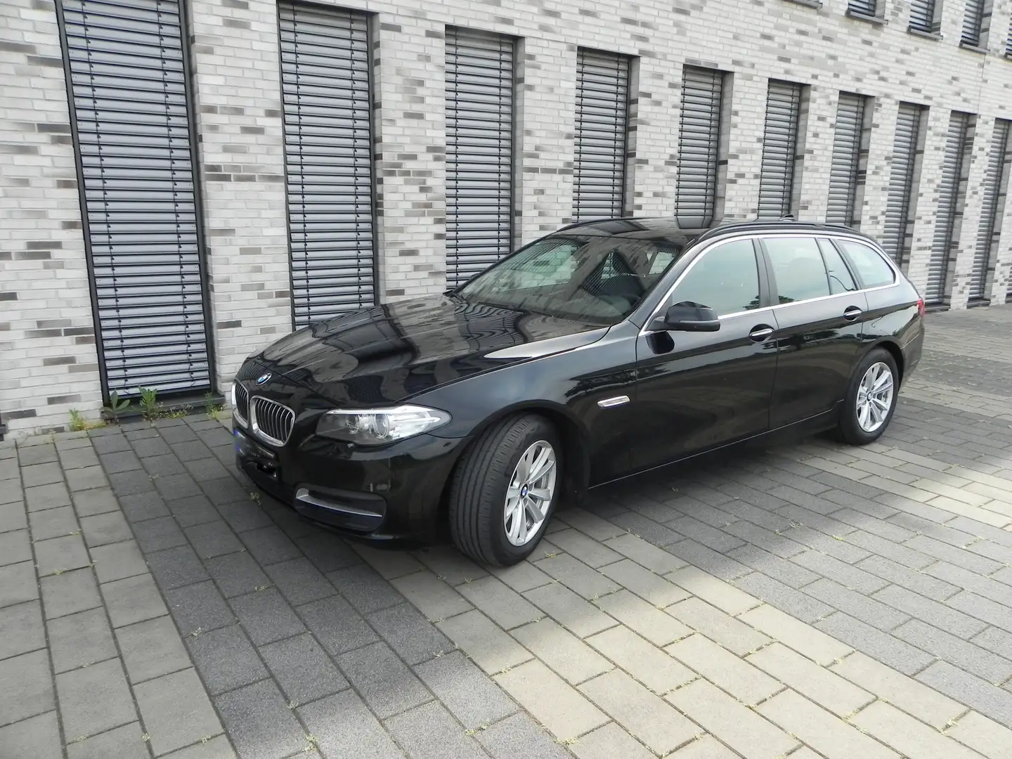 BMW 518 5er Touring Diesel 518d Touring Luxury Line Schwarz - 1