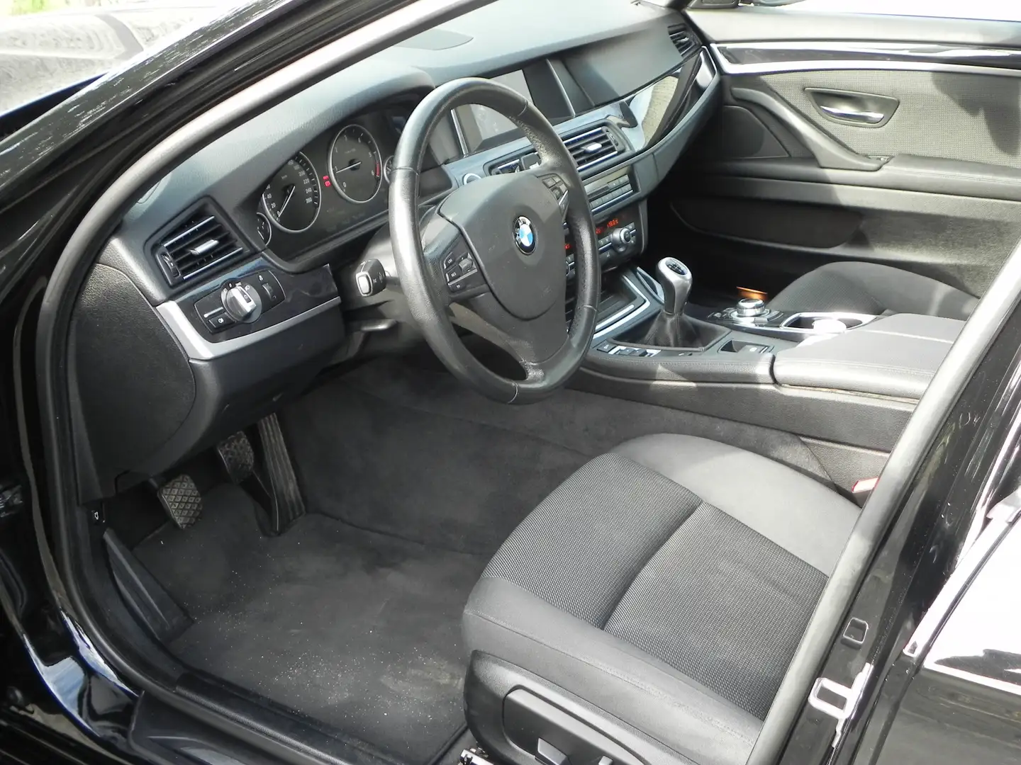 BMW 518 5er Touring Diesel 518d Touring Luxury Line Schwarz - 2