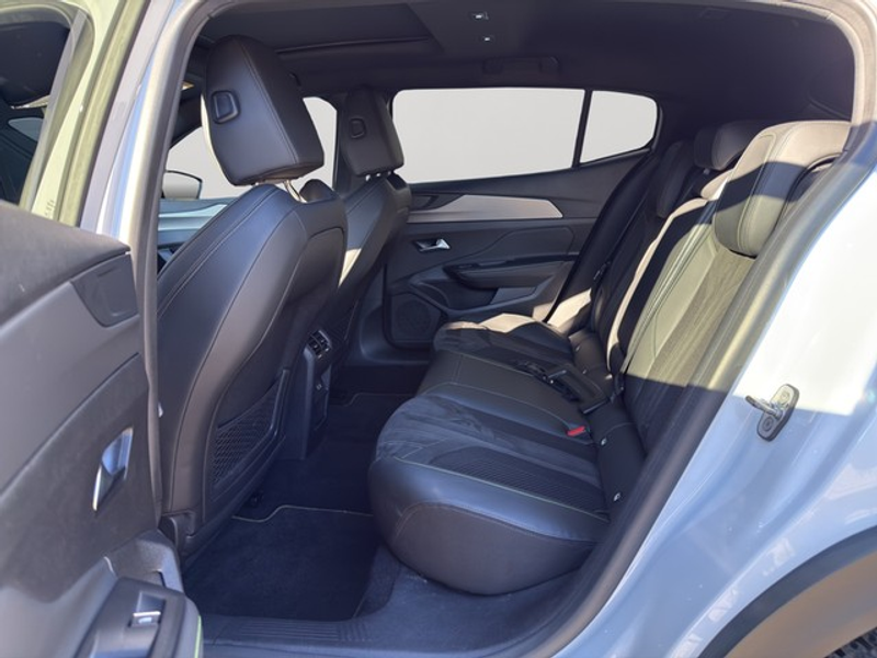 Peugeot 408 GT 1.2 EAT8 PANO SHZ PDC KAMERA LHZ LED KLIMAAT GT — photo 15