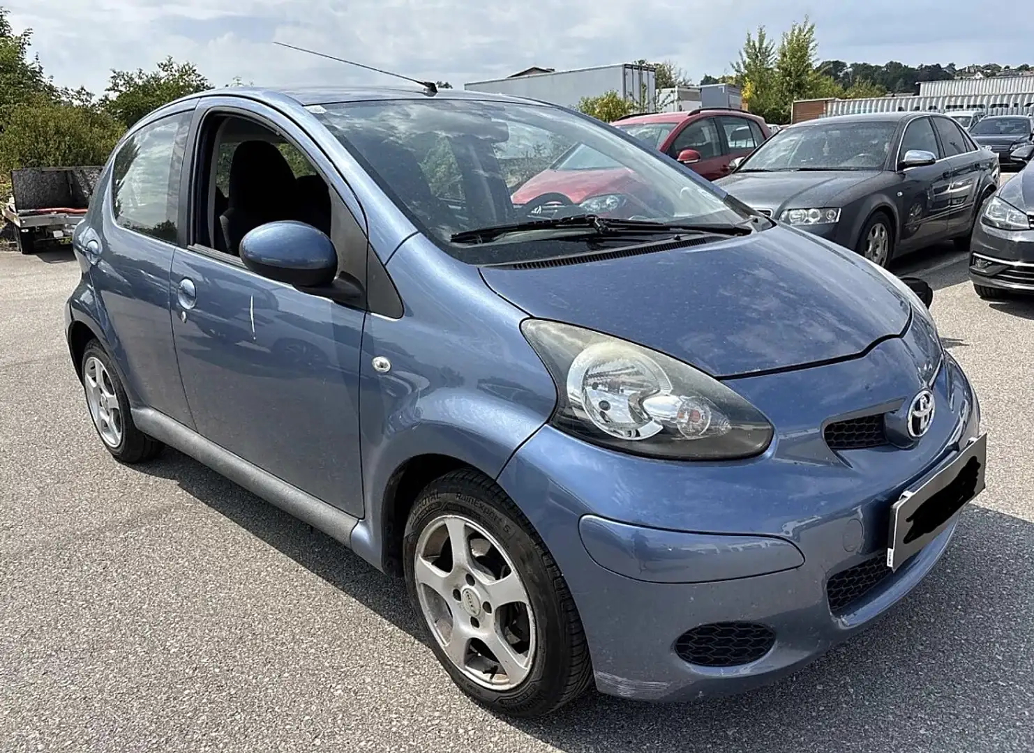 Toyota Aygo 1,0 VVT-i Cool 04/2026+ 4 Monate Blau - 1