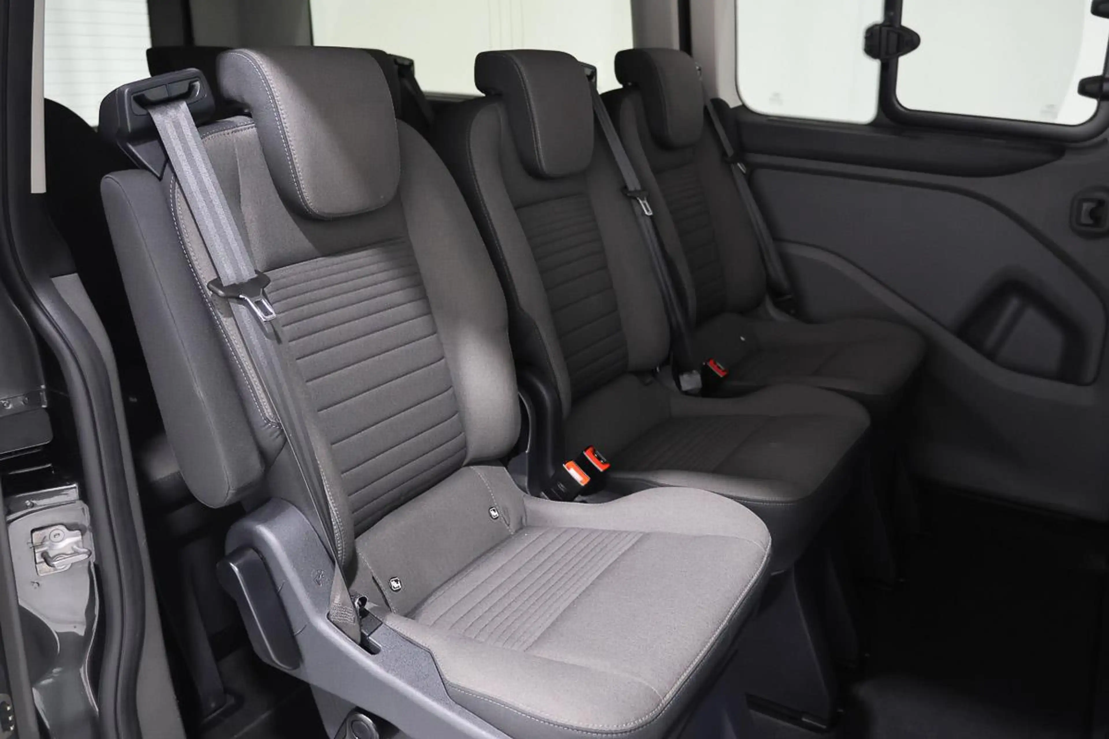 Ford Tourneo CUSTOM 2.0D 170 AUTOMATIQUE 8 PLACES GPS ATTELAGE — photo 10