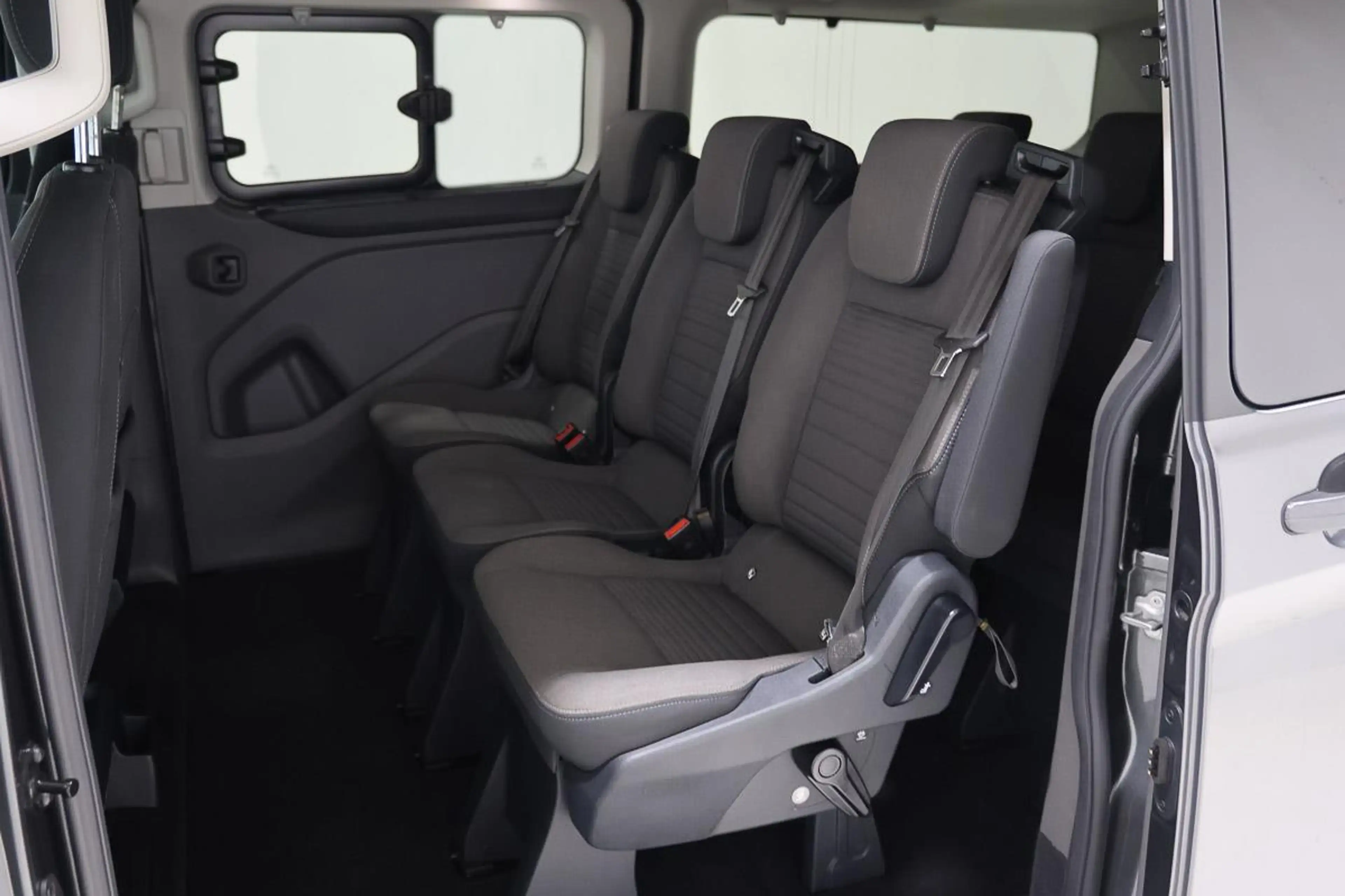Ford Tourneo CUSTOM 2.0D 170 AUTOMATIQUE 8 PLACES GPS ATTELAGE — photo 15