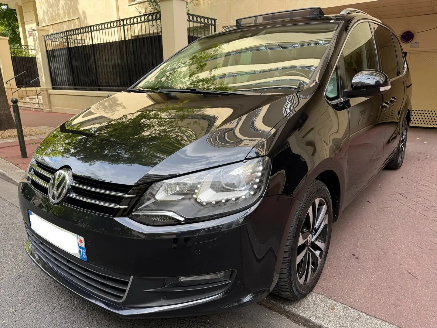 Volkswagen Sharan SHARAN 12900ht 2.0 TDI 150CH IQ.DRIVE DSG6 Černá - 2