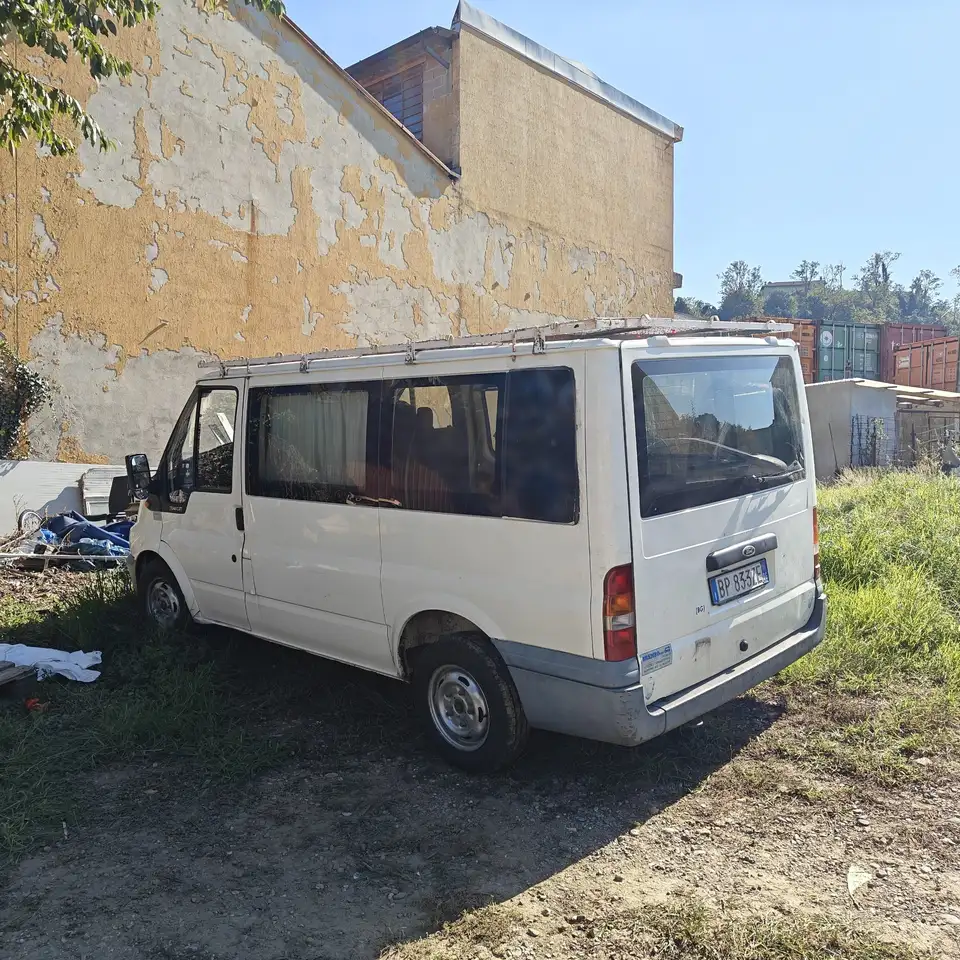 Ford Transit, foto 2