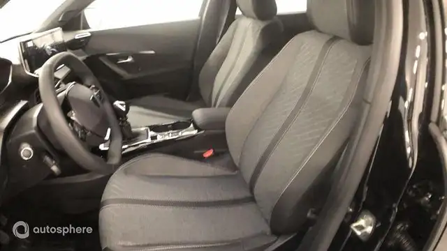 Peugeot 2008 view 14