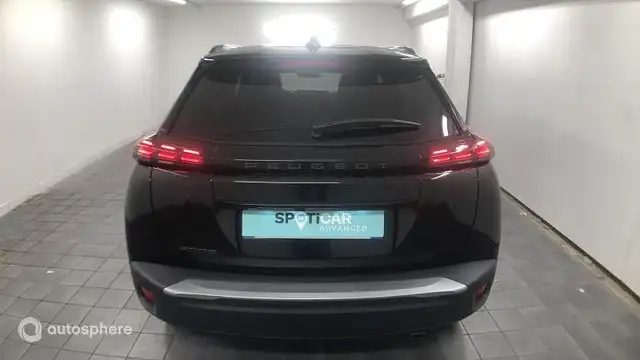 Peugeot 2008 view 4