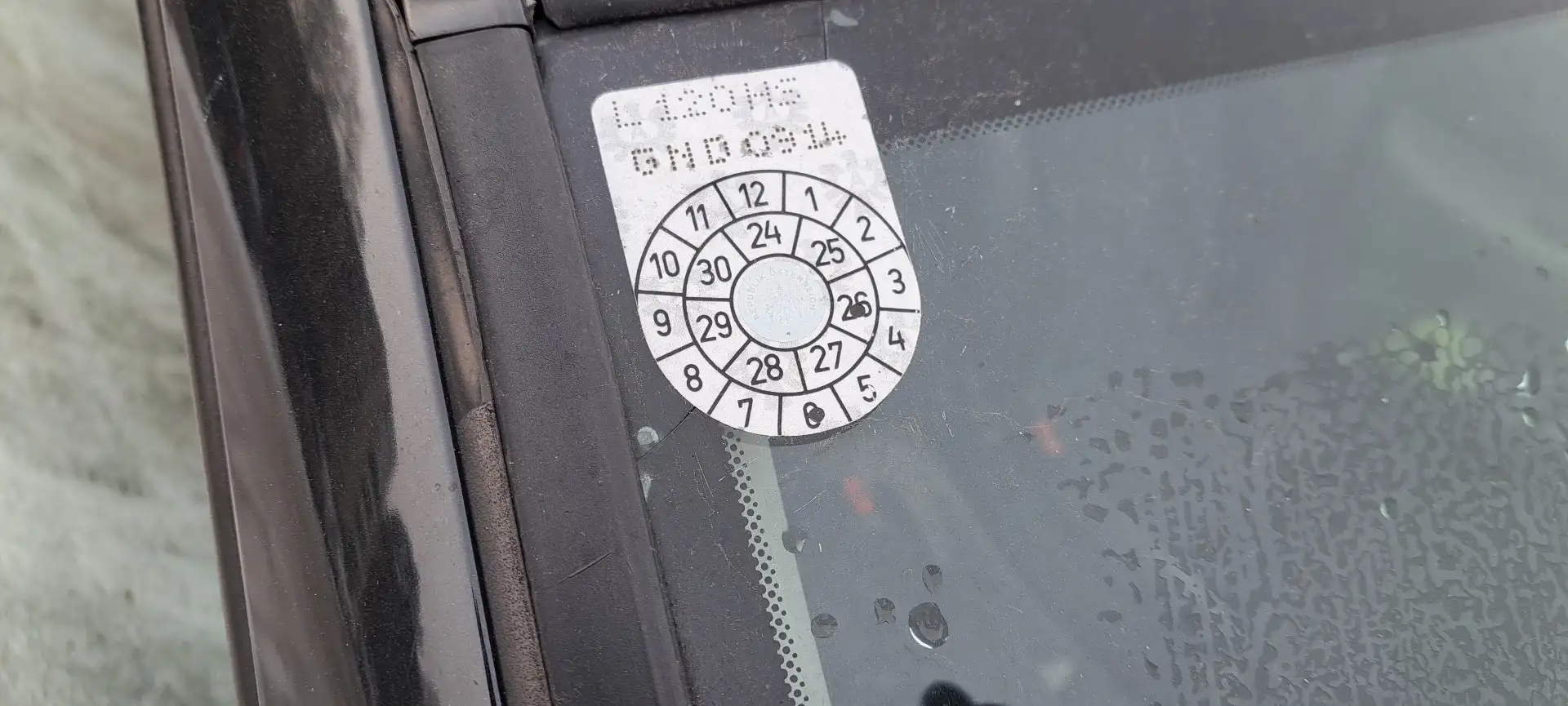 Nissan Almera Tino 2,2 16V Di TD Comfort - 1