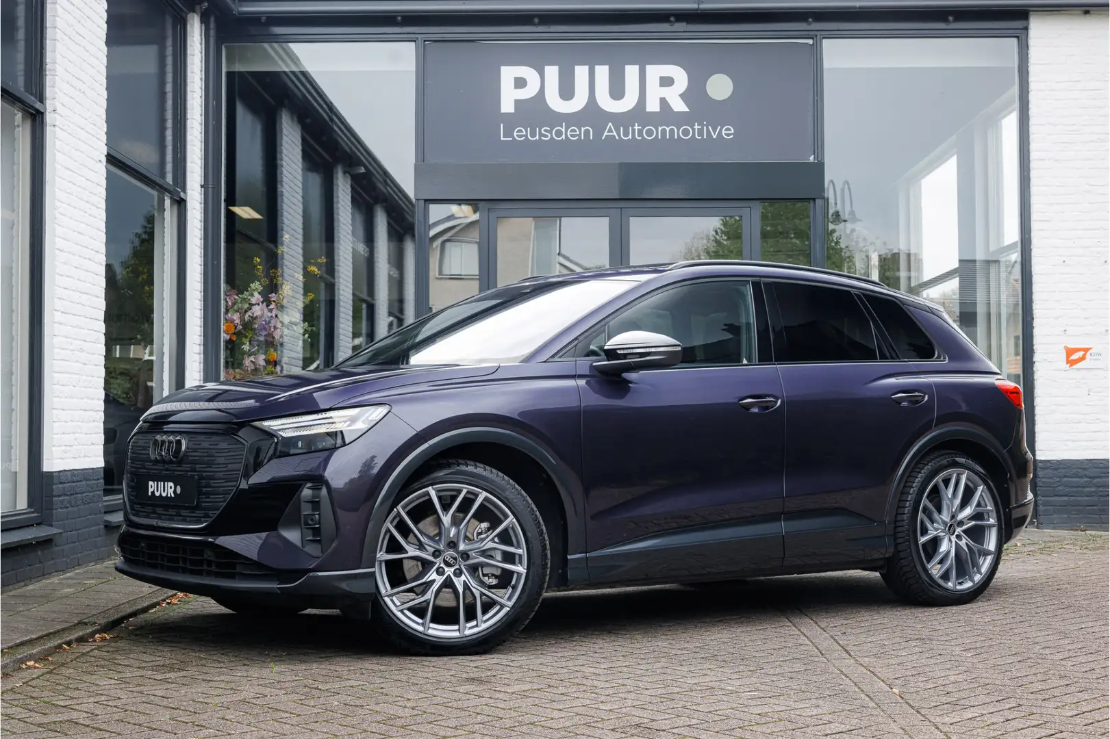 Audi Q4 e-tron 55 quattro Advanced 82 kWh Pano - RS-Zetels - Trek Fialová - 1