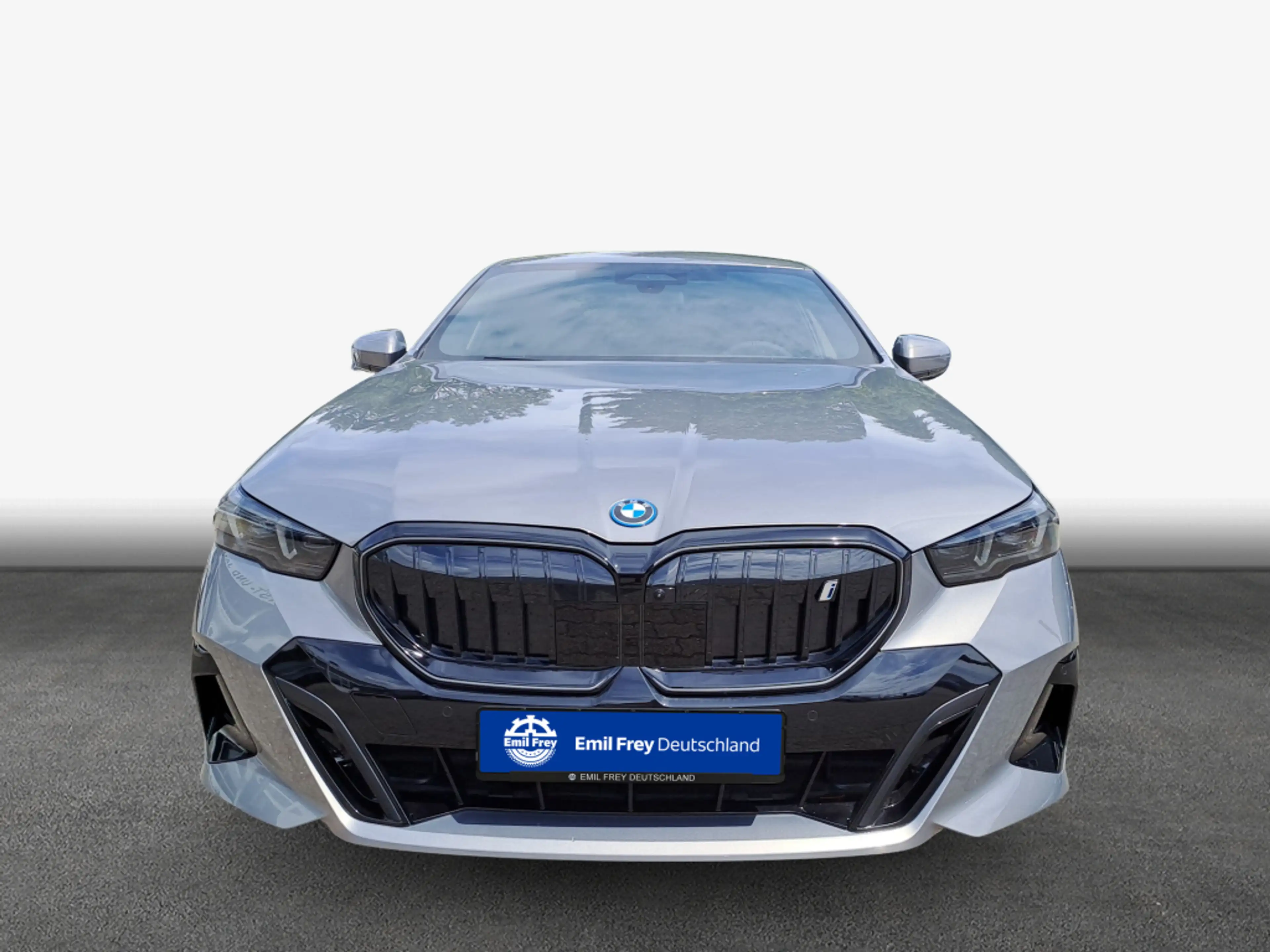 BMW i5 eDrive40 — photo 5