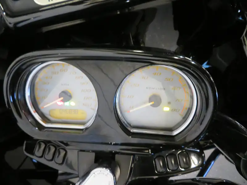 Harley-Davidson Road Glide - foto 6