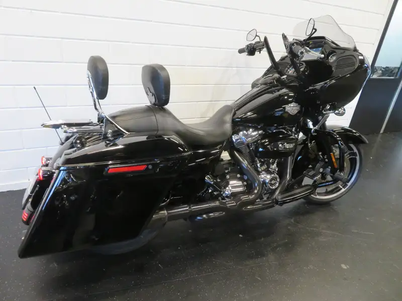Harley-Davidson Road Glide - foto 3