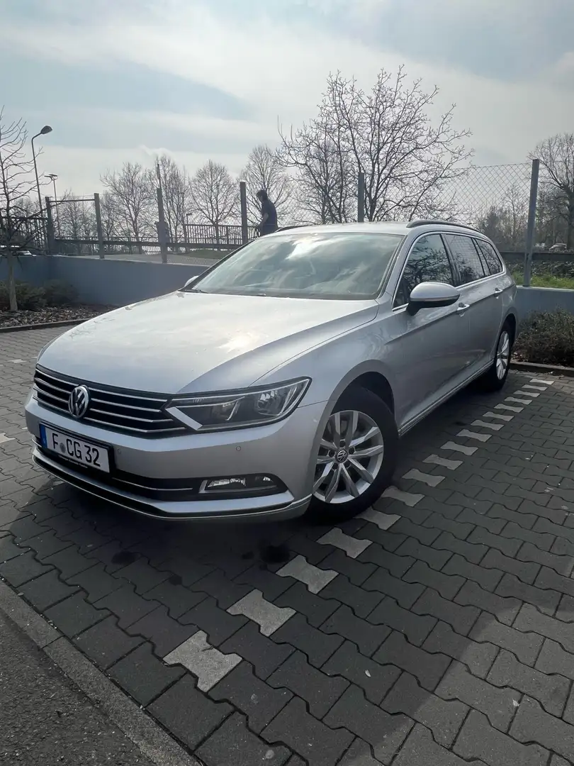 Volkswagen Passat Variant 2.0 TDI (BlueMotion Technology) Comfortline - 1