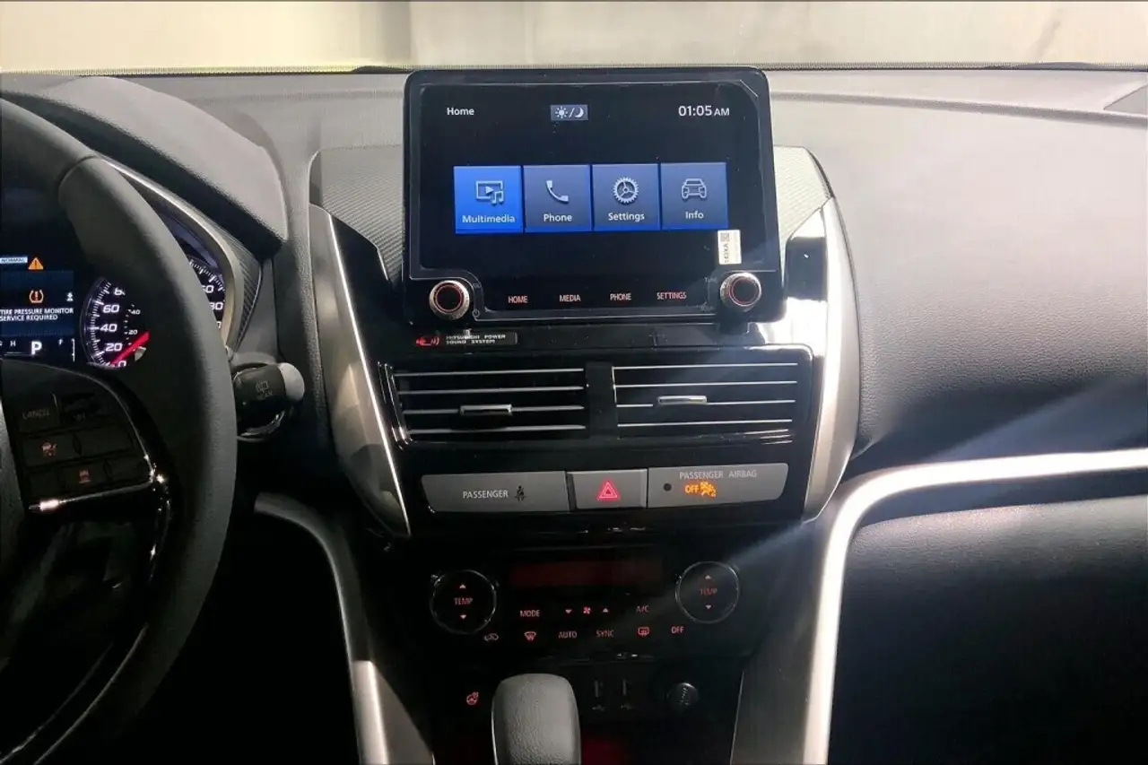 Mitsubishi Eclipse Cross photo Mitsubishi Eclipse Cross