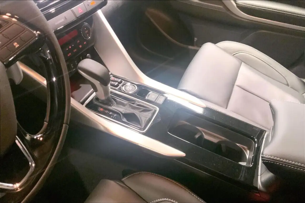 Mitsubishi Eclipse Cross photo Mitsubishi Eclipse Cross