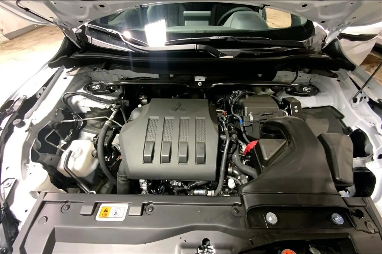 Mitsubishi Eclipse Cross photo Mitsubishi Eclipse Cross