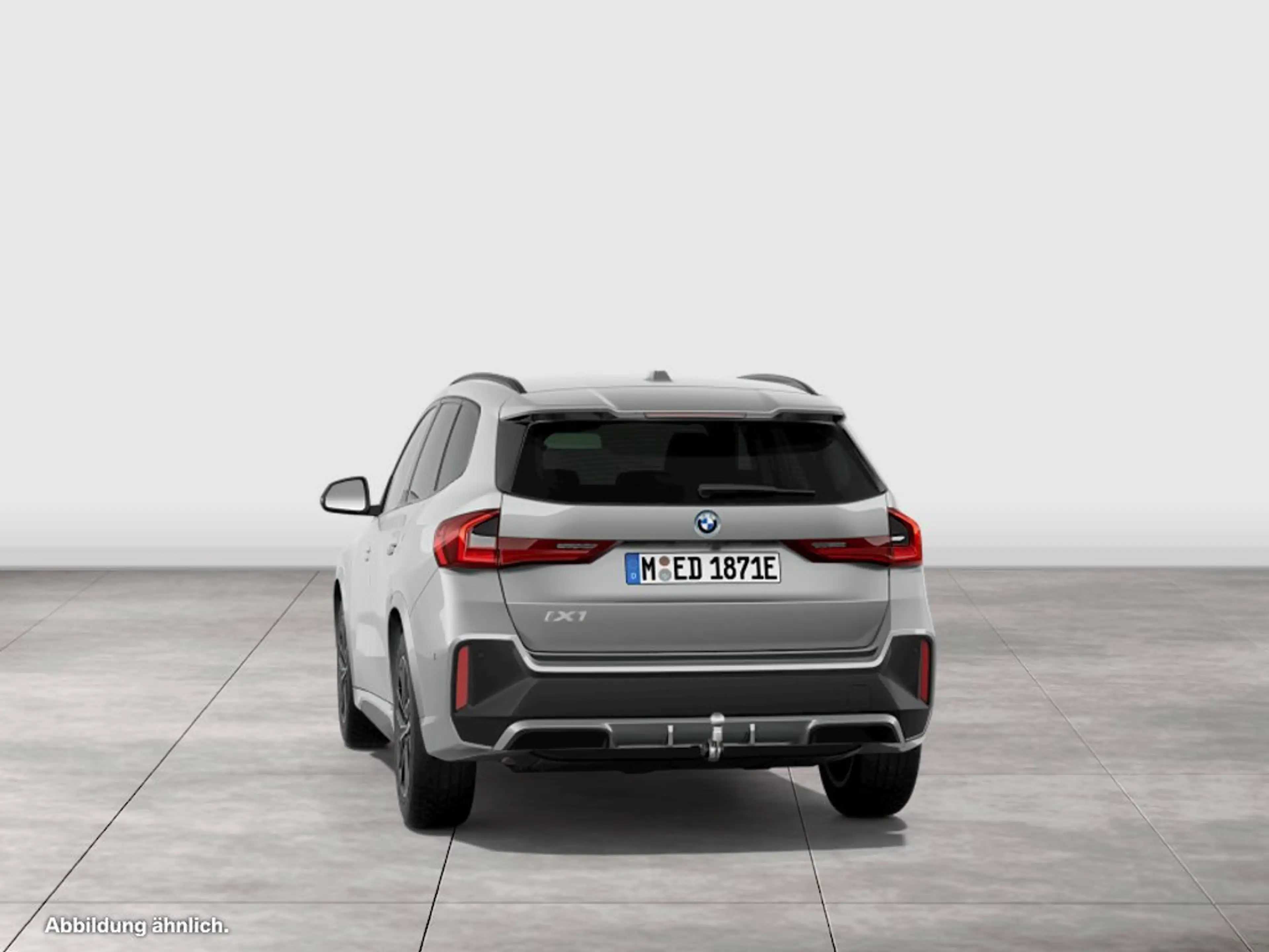 BMW iX1 eDrive20 — photo 7