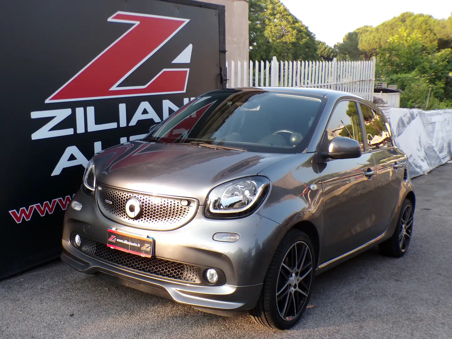 smart forFour Brabus Xclusive 109cv PELLE..TETTO.. Grigio - 1